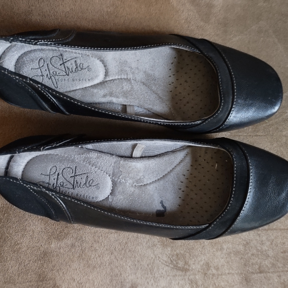 Lifestride black dress shoes